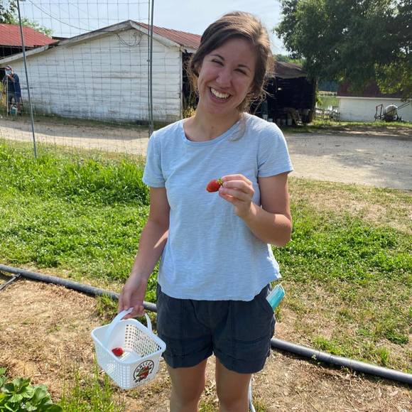 Meet your Posher, Katie - Picture 1 of 1